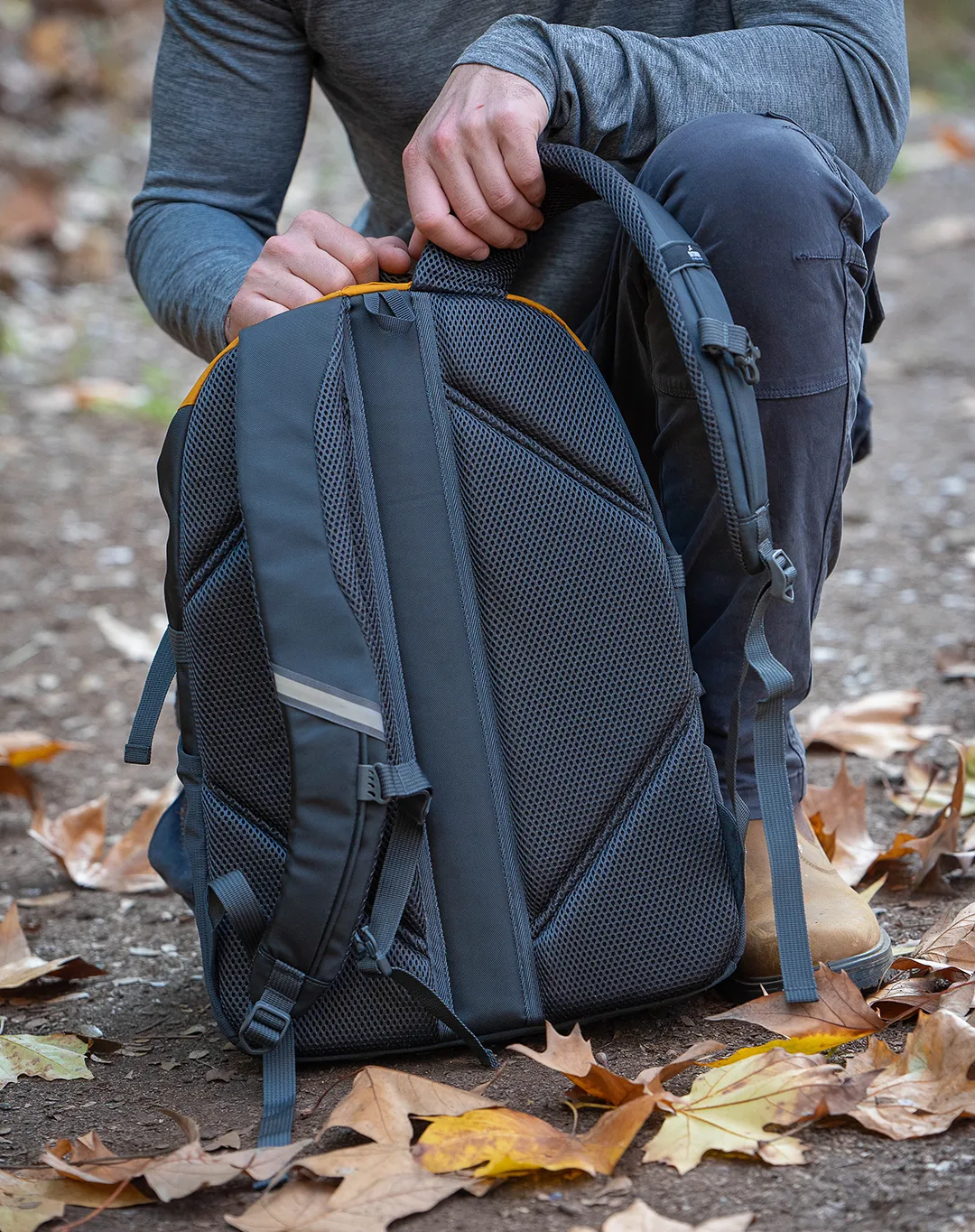 Outdoor Revolution ��� �� 30L Trinity